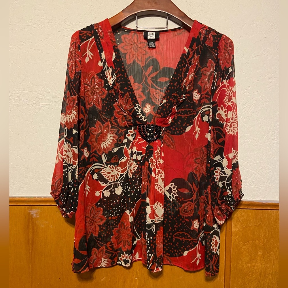 Ladies Red and Black Top Blouse Light Gorgeous Plus Size 22/24 Very Nice! - Picture 6 of 7